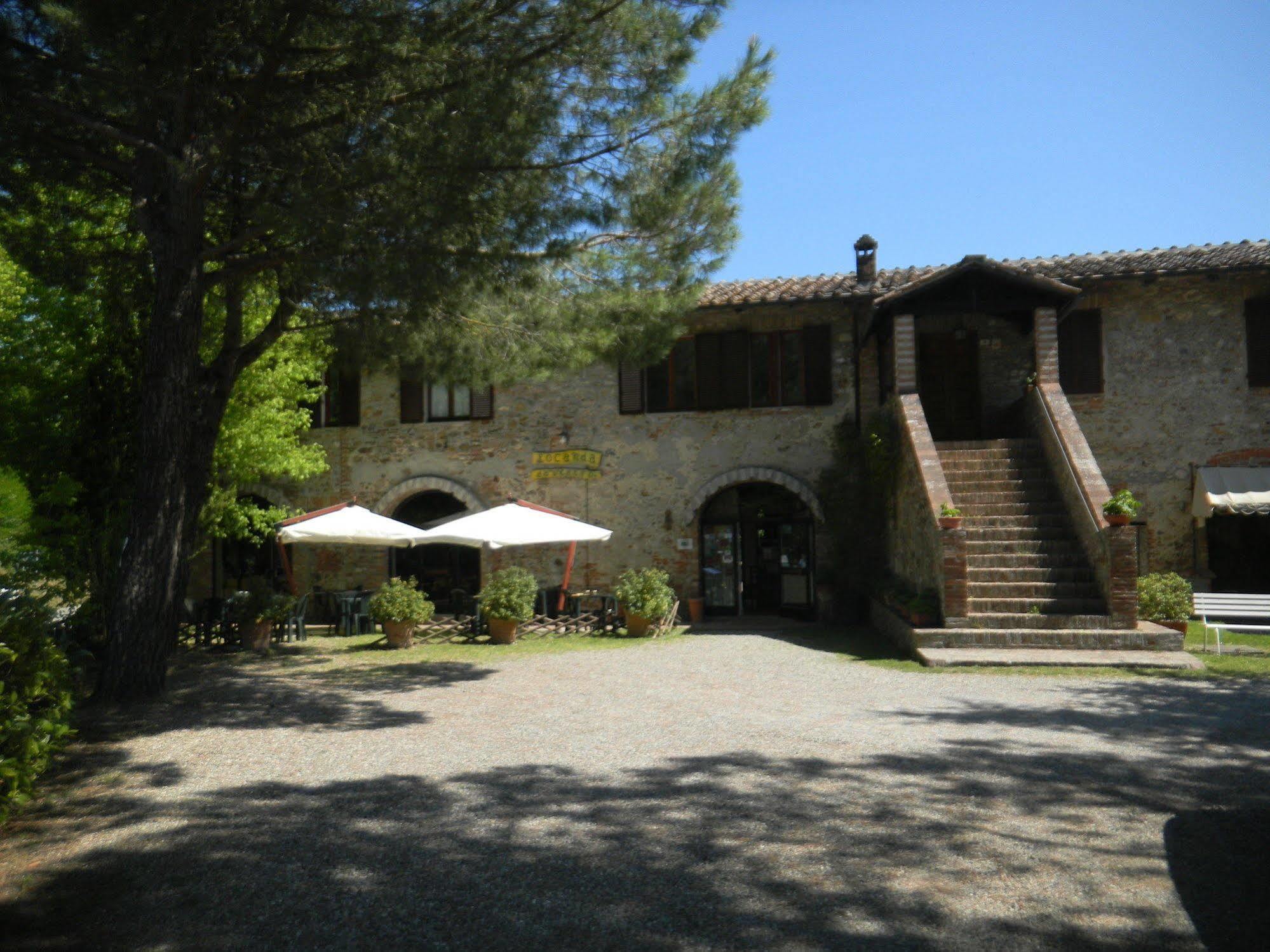 Albergo Ristorante Da Vestro Monticiano Exterior foto