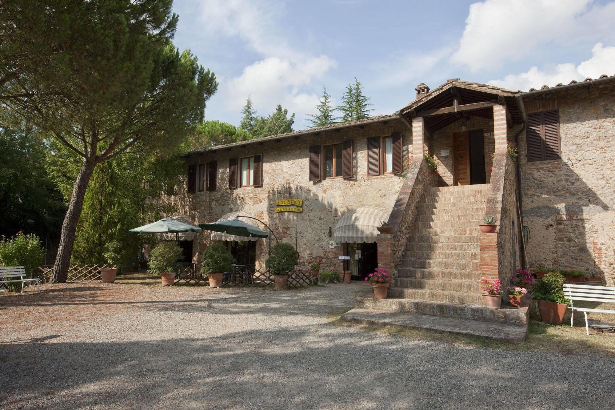 Albergo Ristorante Da Vestro Monticiano Exterior foto